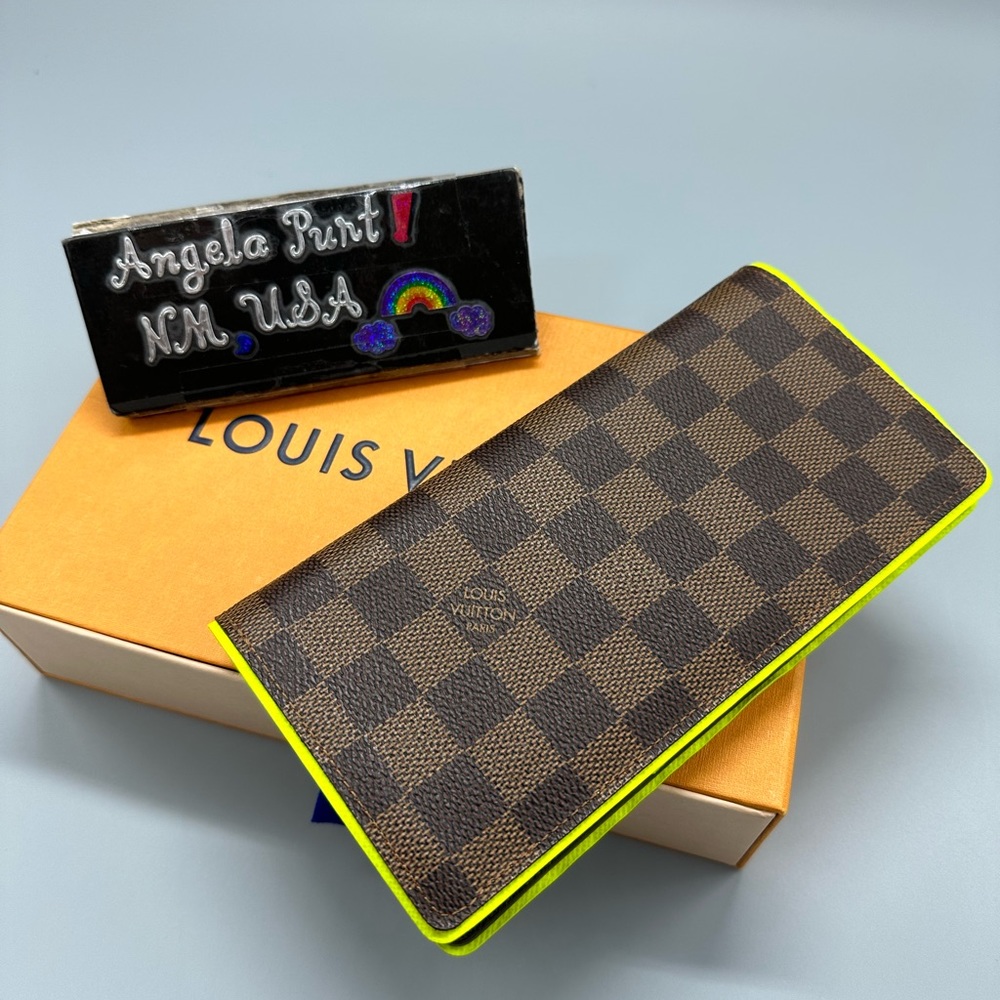 Louis Vuitton Brazza Wallet